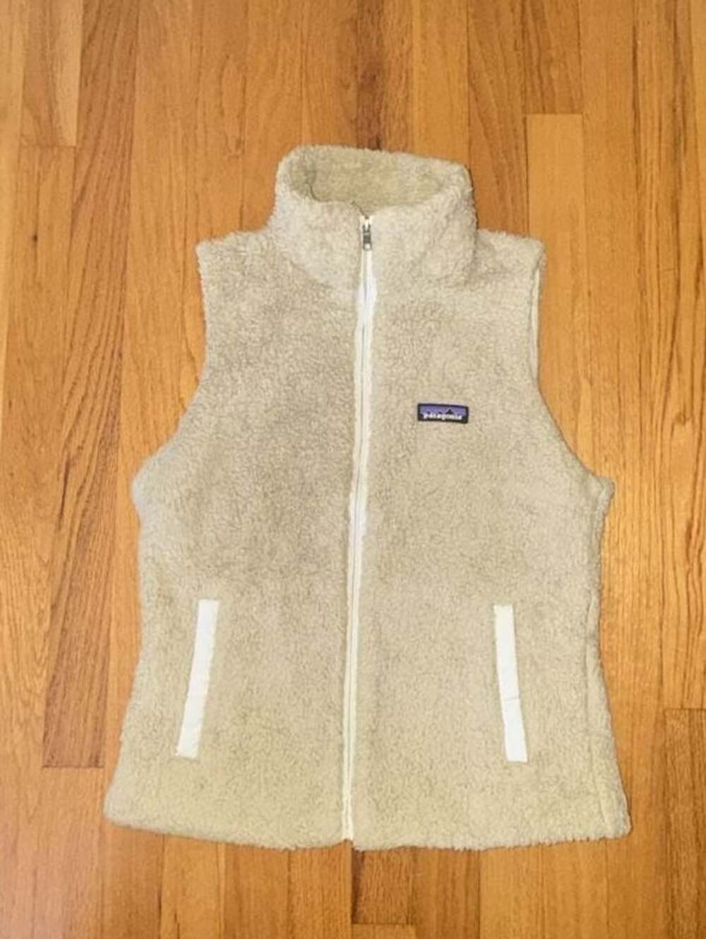 Patagonia Sherpa Fleece Vest Womens Medium Beige Tan Los Gatos Retro A Fuzzy